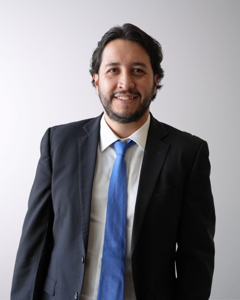 Dr. Mario Barrera